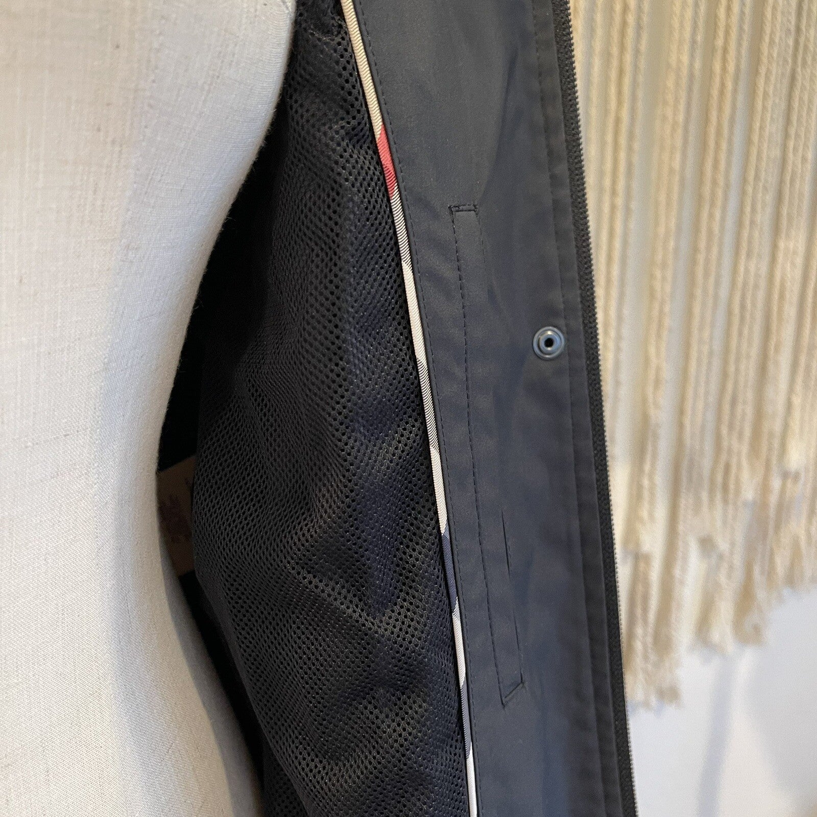 Burberry Women's Black Trench Coat Nylon Rain Coat Jacket - Size Large / 12 - 14