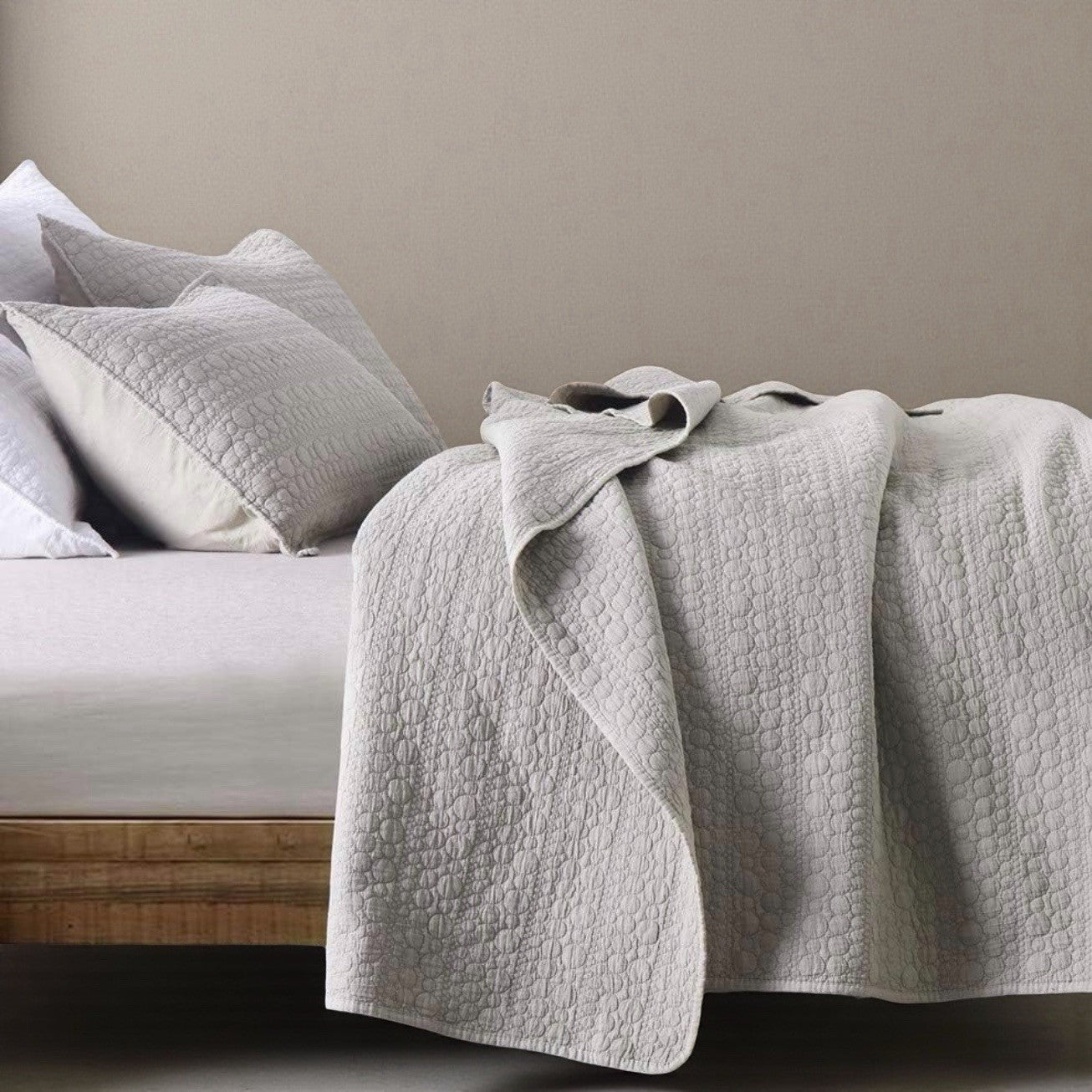 NEW West Elm Beige Stone Print Ultra Soft Queen King Bedding Bedspread Sham Set