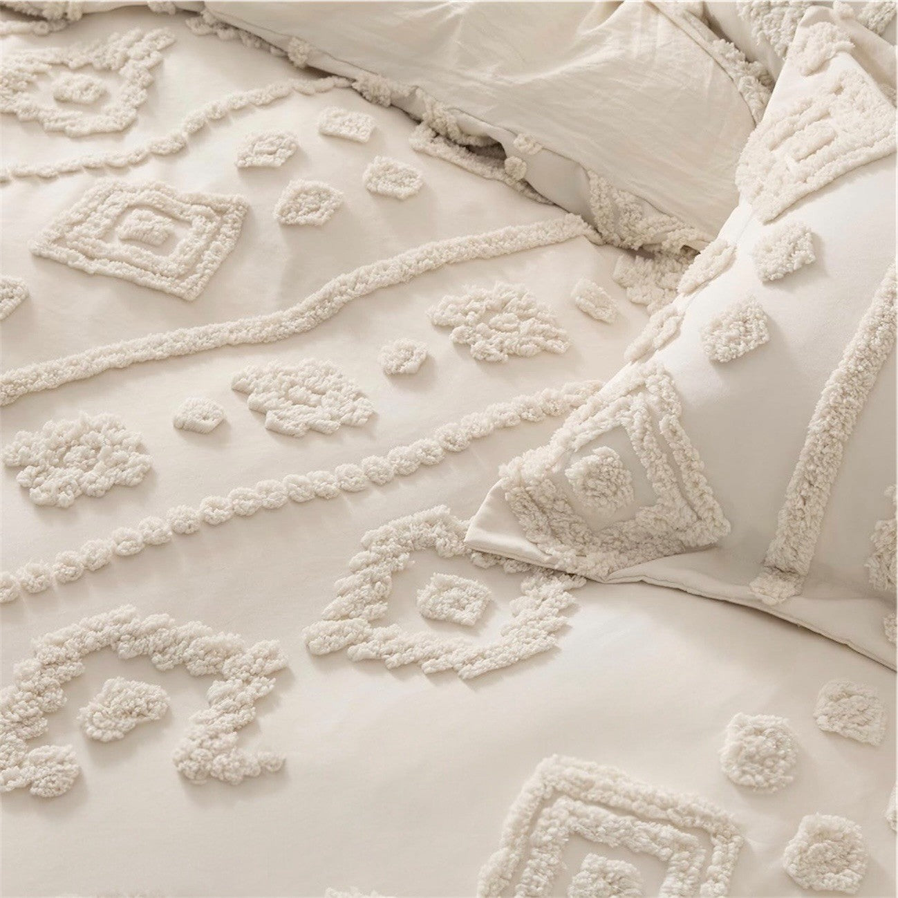 NEW Anthro Beige Cream Tufted Boho Queen / King Size Bedding Duvet & Sham Set