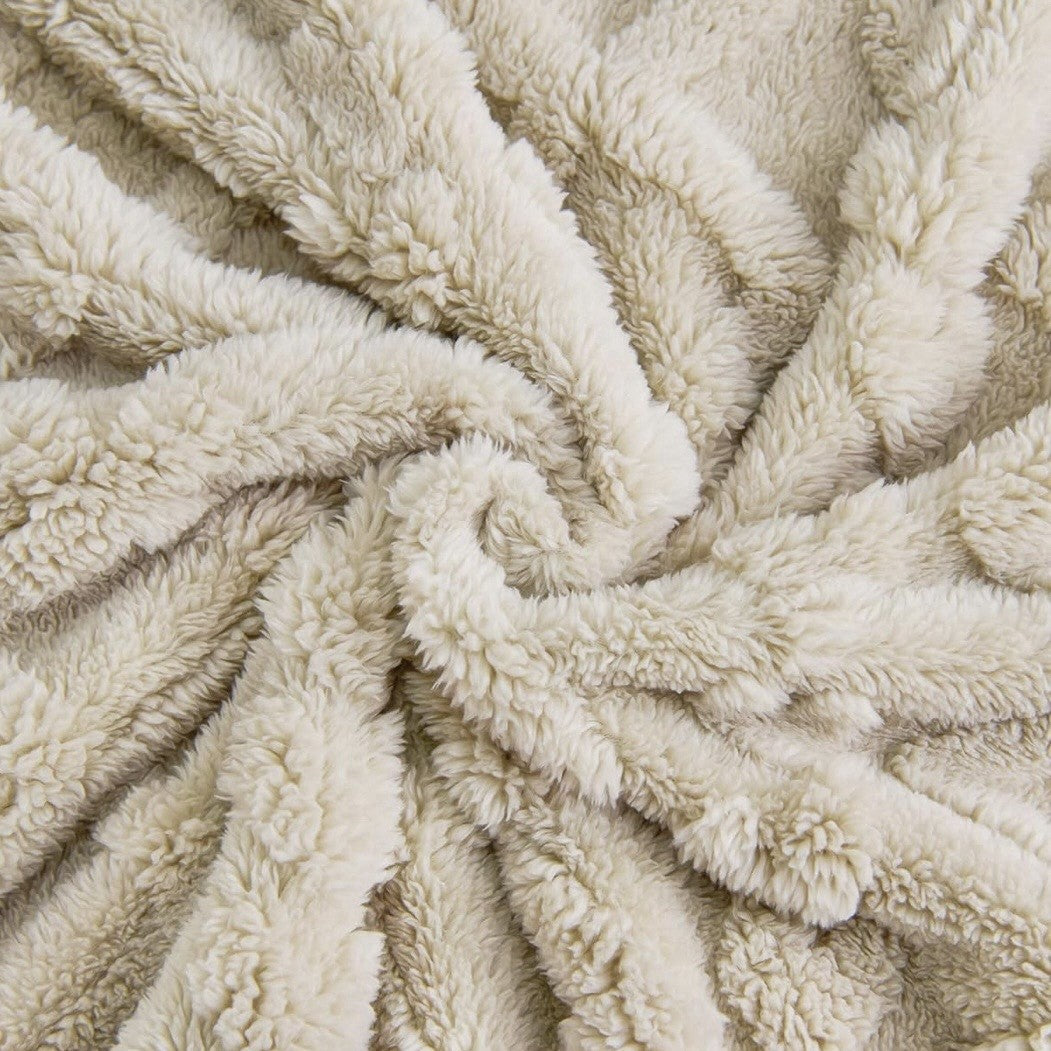 NEW West Elm Beige Ultra Soft Fleece Boho Tufted Fuzzy Throw Blanket - 50" x 60"
