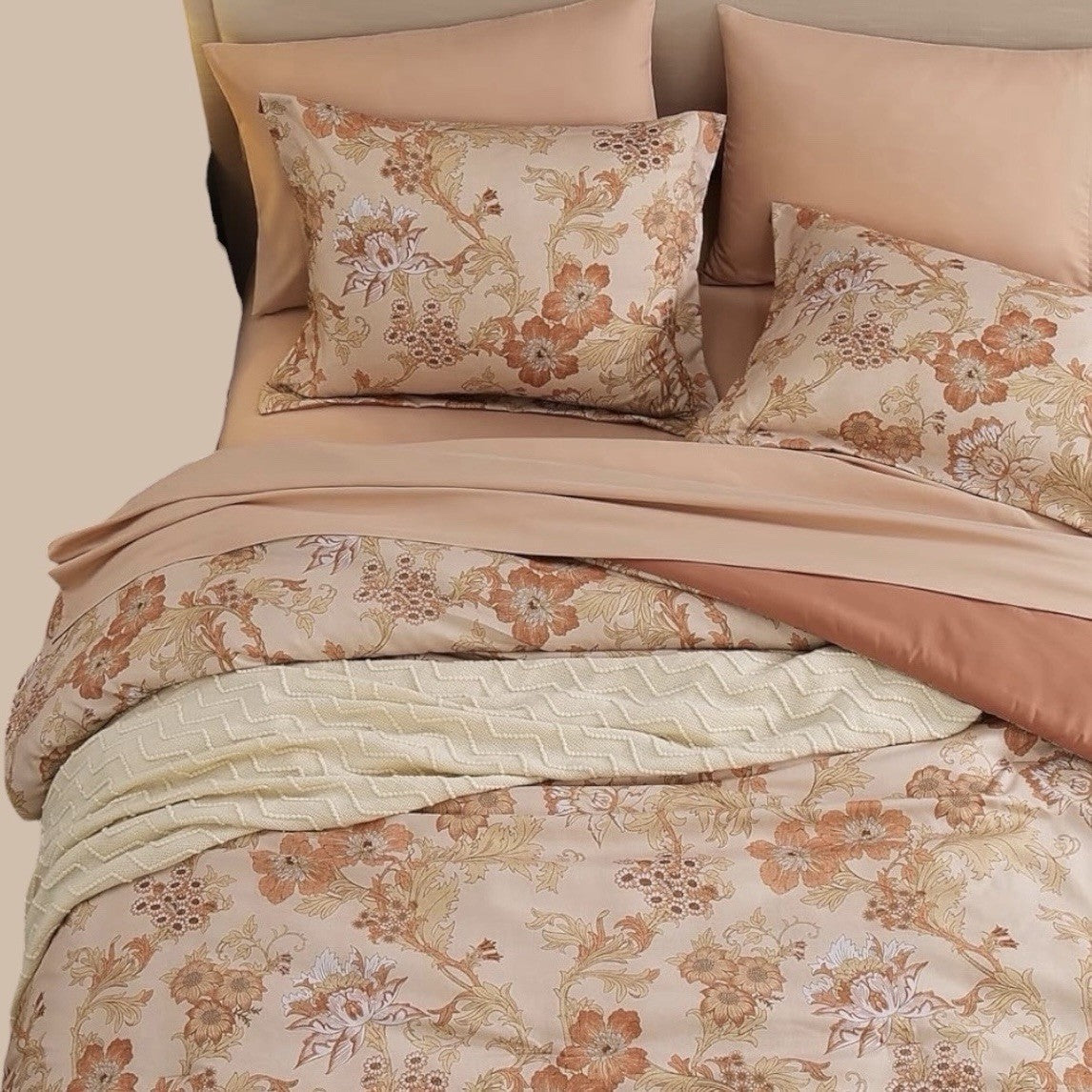 NEW Anthro 7 Piece Blush Floral Boho Queen / King Bedding Comforter & Sham Set