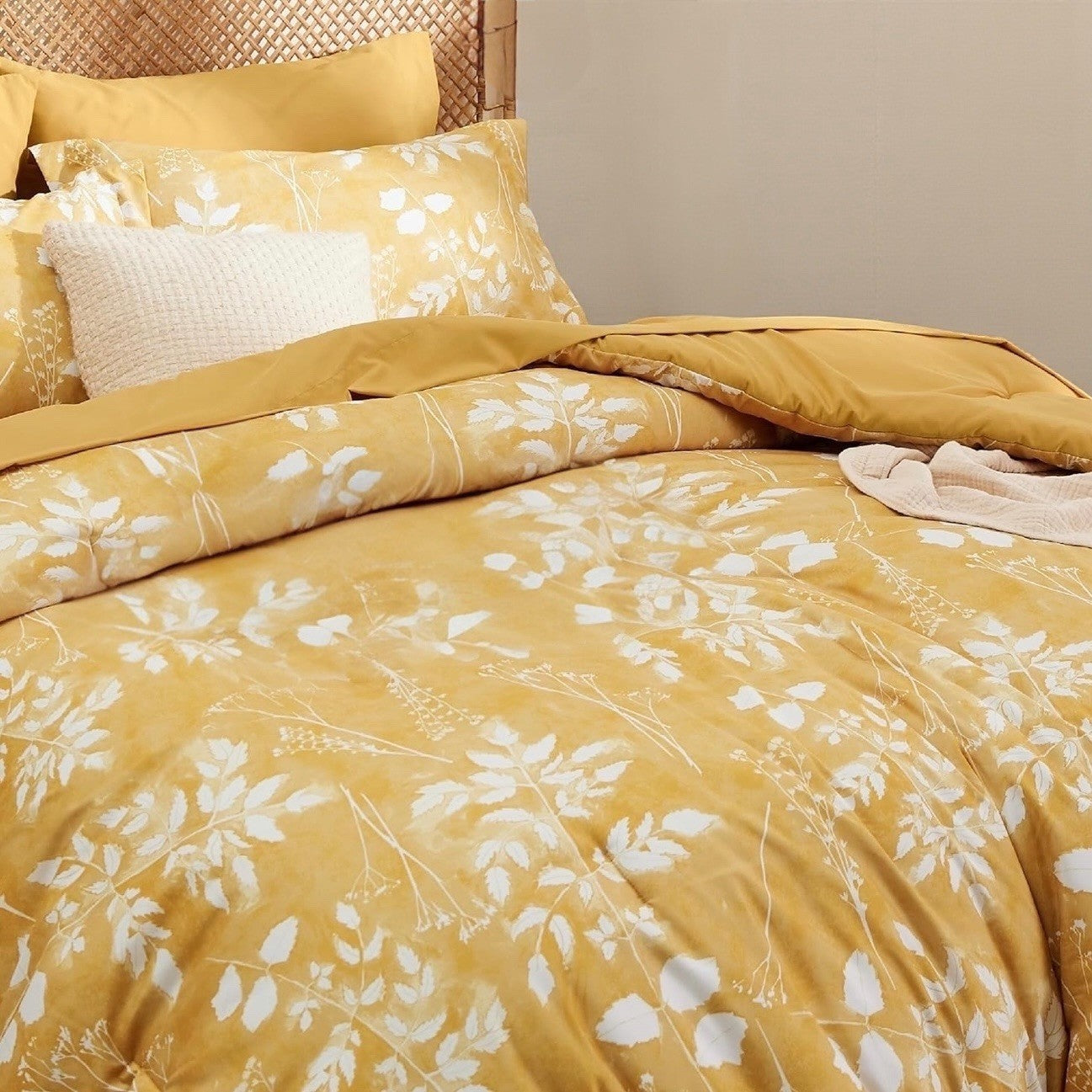 NEW Anthro 7 Piece Yellow Floral Boho Queen / King Bedding Comforter & Sham Set