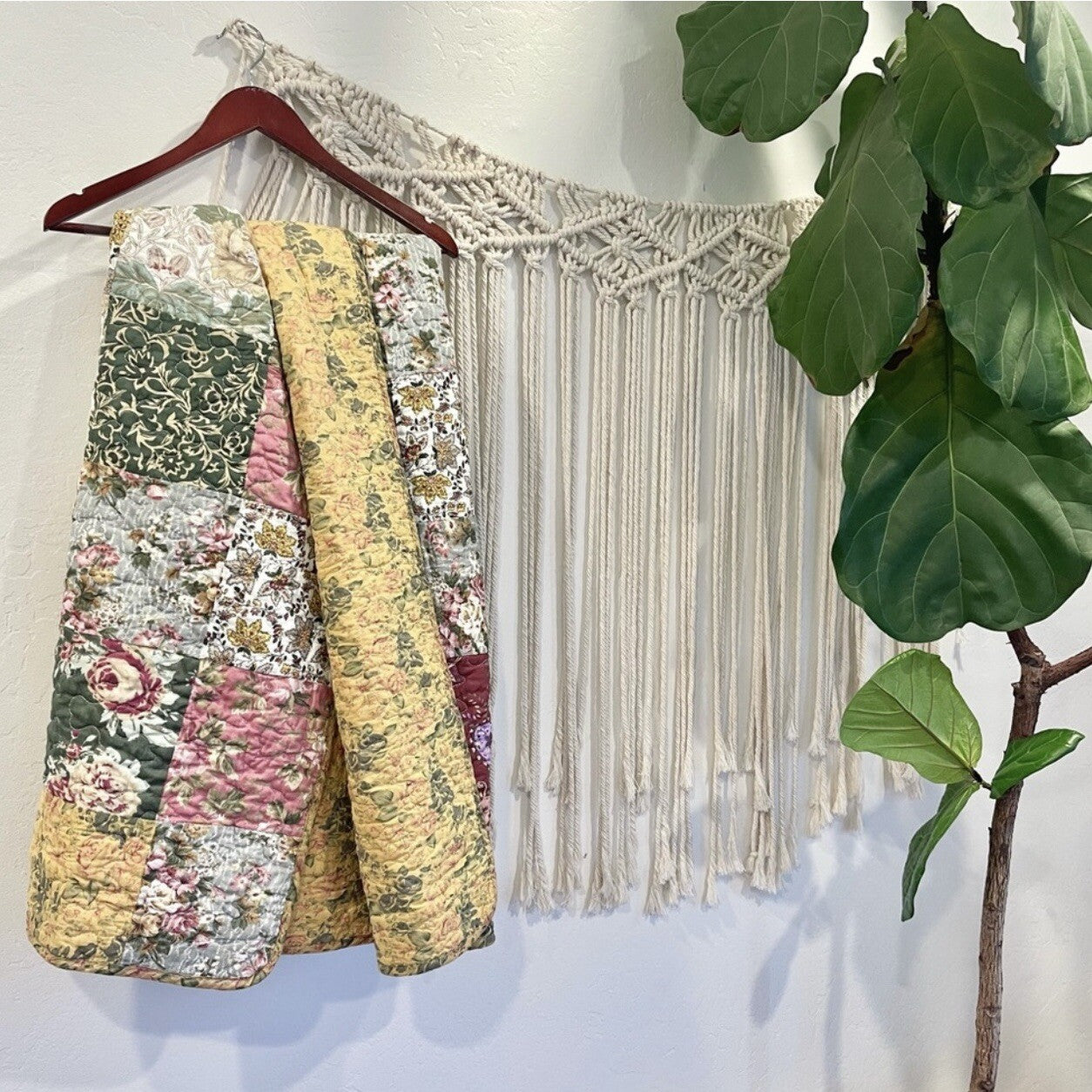 NEW Anthropologie Boho Floral Throw Blanket Bedspread Quilt Bedding - 50" x 60"