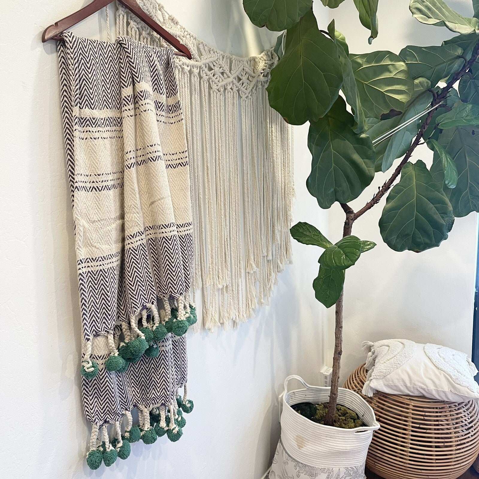 NEW Anthropologie Blue Green Pom Pom Boho Tassel Knit Throw Blanket - 50" x 60"