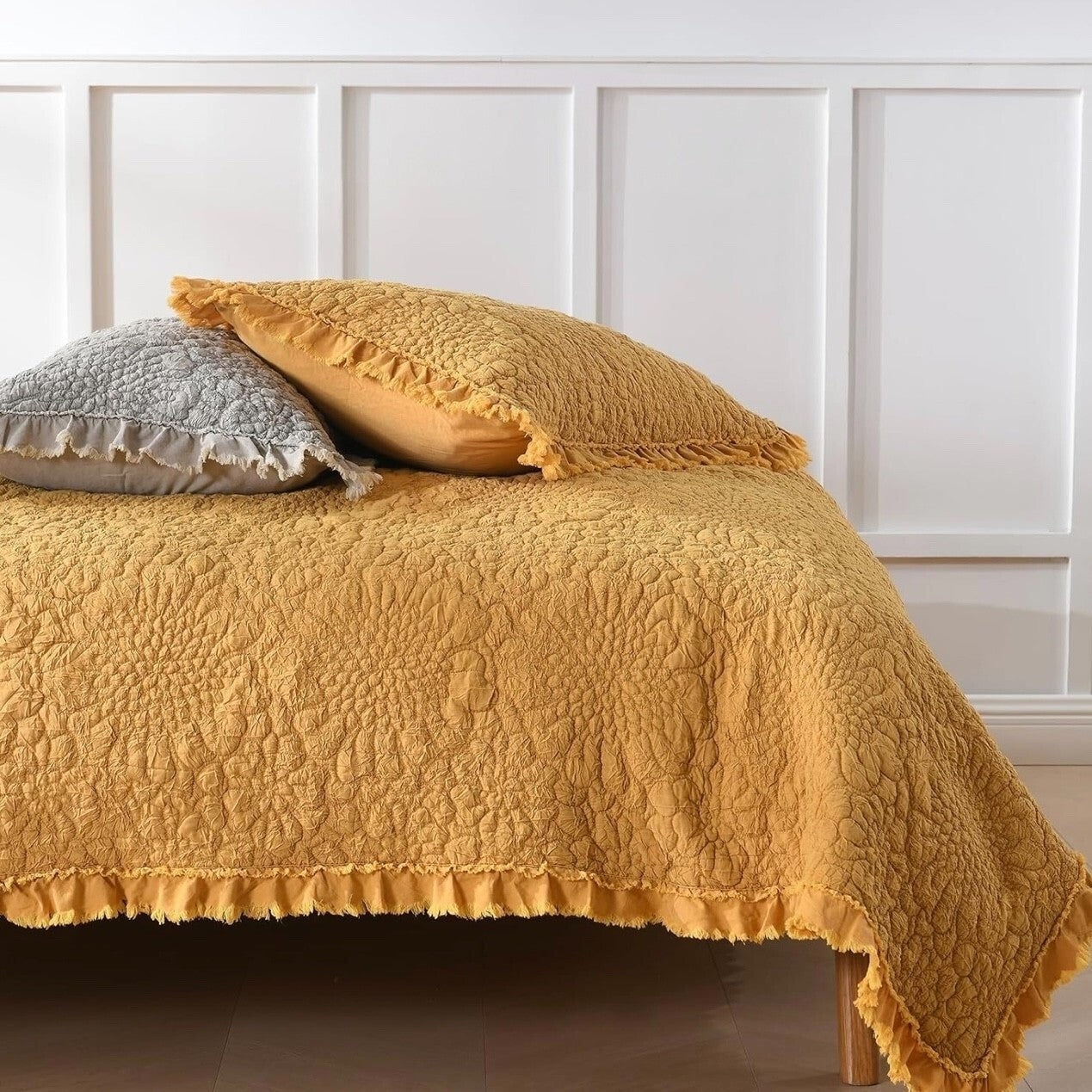 NEW Anthro Orange Yellow Ruffle Crinkled Queen / King Bedding Quilt & Sham Case