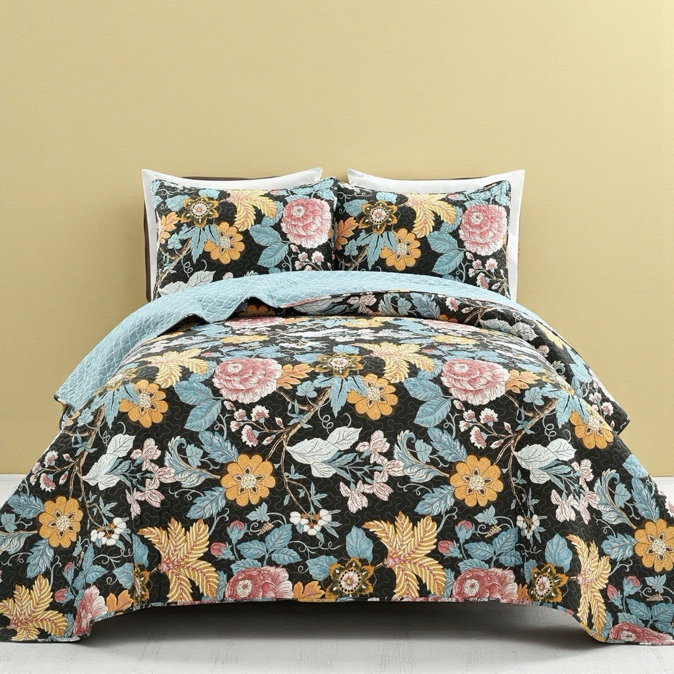 NEW Anthro Cotton Floral Reversible Boho Queen / King Bedding Quilt & Sham Set