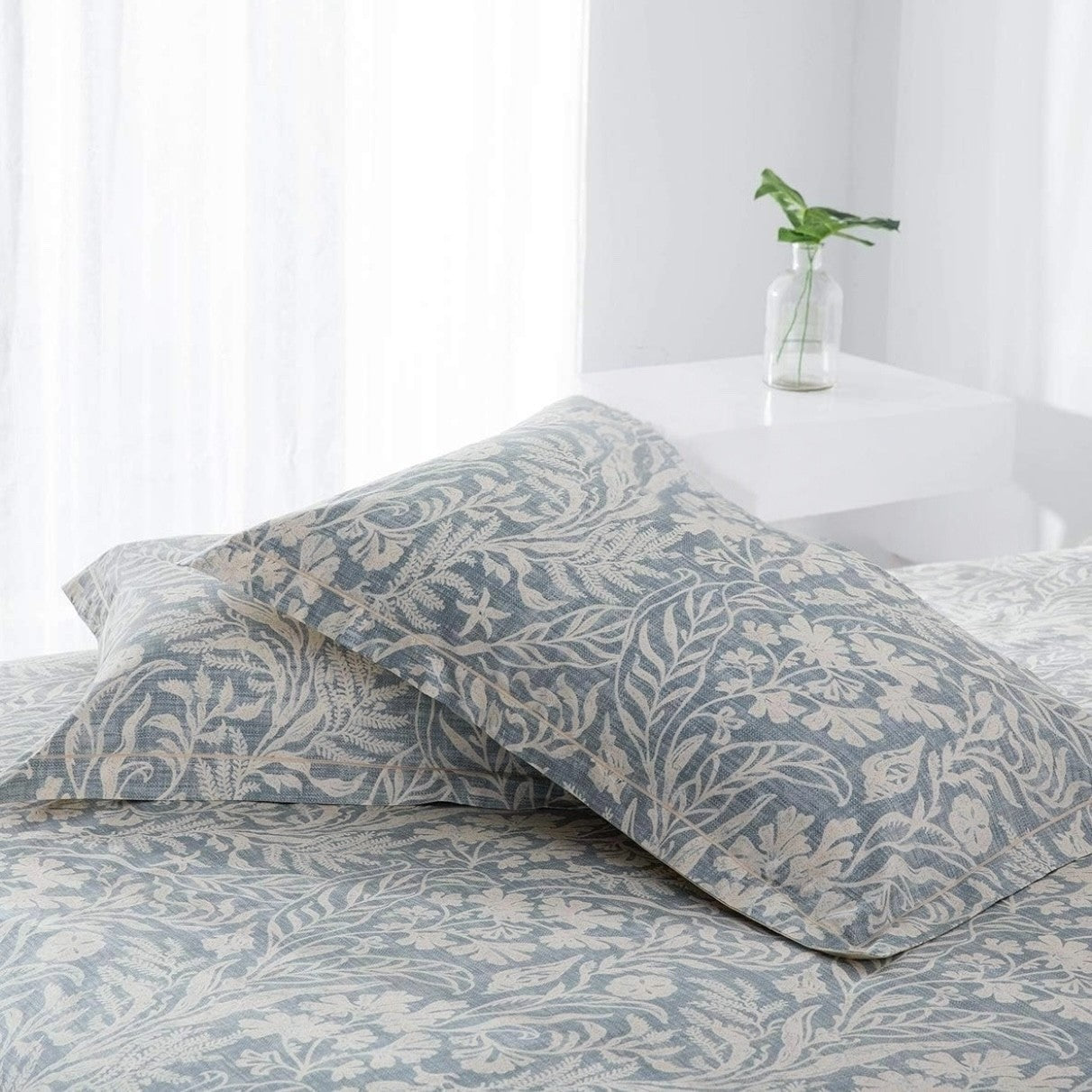 NEW West Elm Blue Cotton Floral Botanical Queen / King Bedding Duvet & Sham Set