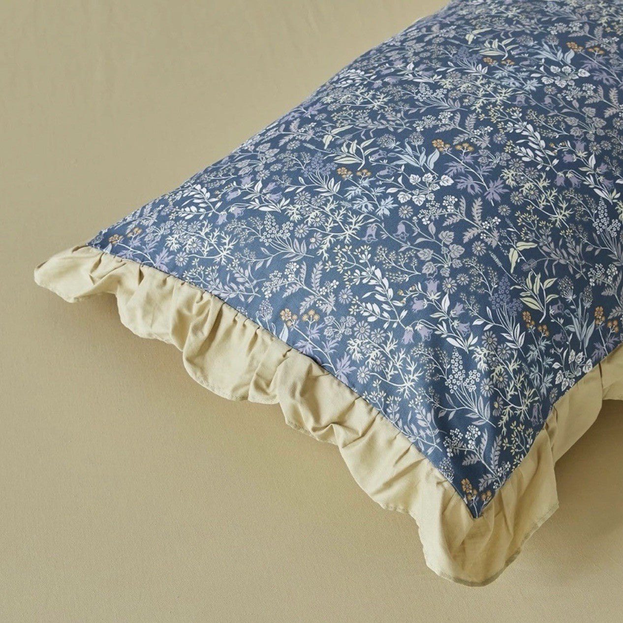 NEW Anthro Blue Yellow Floral Boho Ruffle Queen King Size Bedding Duvet Sham Set