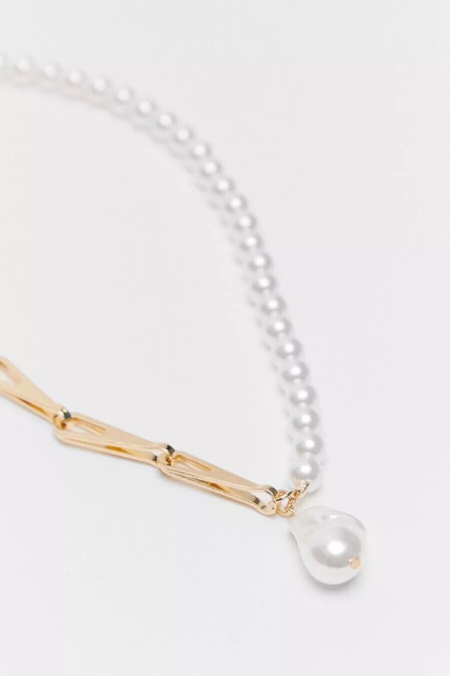 NEW Anthropologie Abstract Pearl & Gold Chunky Chain Necklace Choker Jewelry