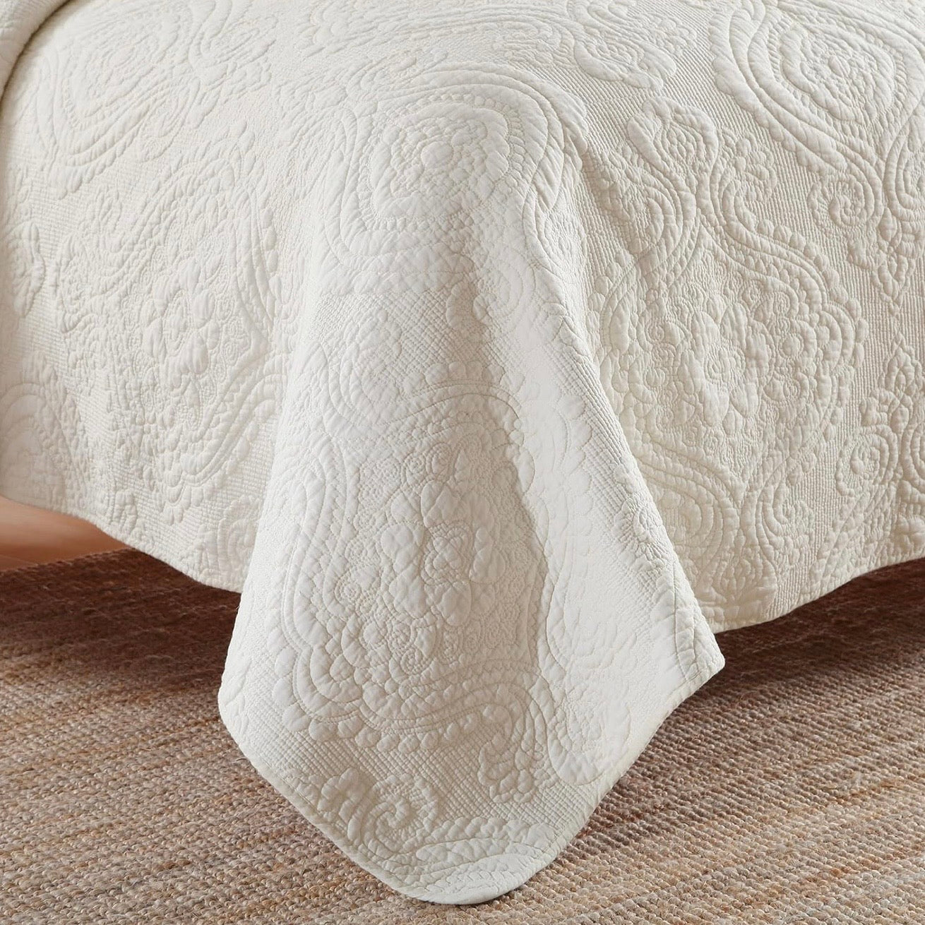 NEW Anthropologie White Queen Boho Damask Quilt Bedspread Blanket & Sham Set