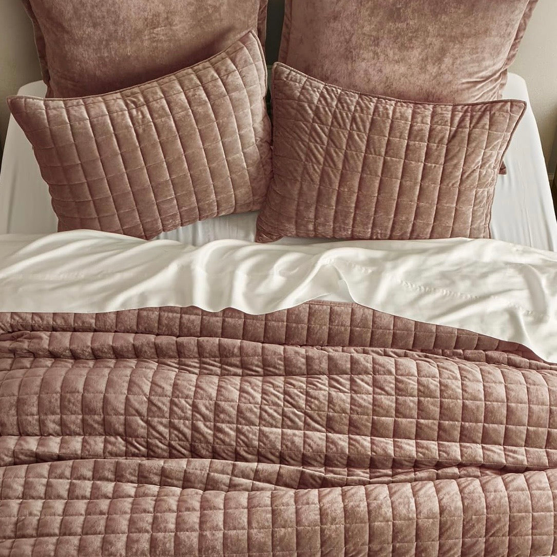 NEW West Elm Terracotta Velvet King / Queen Ultra Soft Bedding Quilt & Sham Set