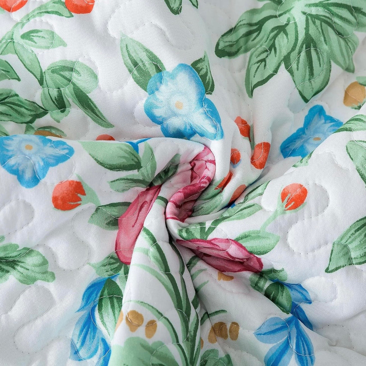 NEW Anthropologie Vintage Floral Queen / King Quilt Bedspread Bedding & Sham Set