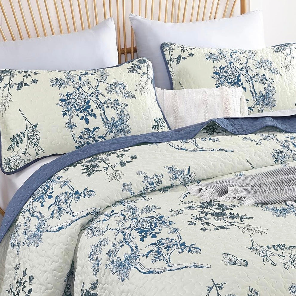 NEW Anthropologie Blue & White Vintage Floral Quilt Coverlet Bedding Sham & Set
