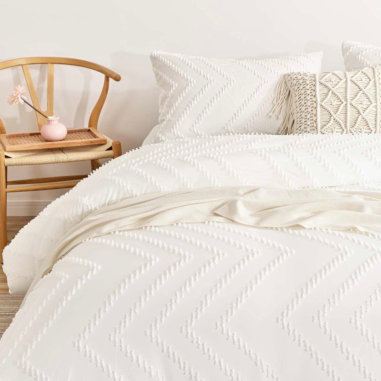 NEW Anthropologie White Tufted King Size Fringe Comforter Bedding Sham Case Set