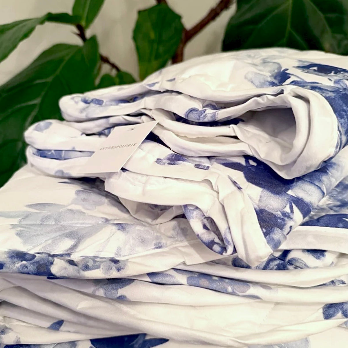 NEW Anthropologie Blue & White Vintage Floral Bedding Quilt Comforter & Sham Set