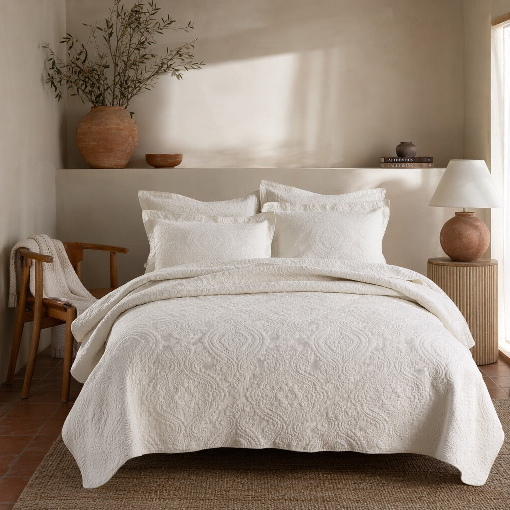 NEW Anthropologie White Queen Boho Damask Quilt Bedspread Blanket & Sham Set