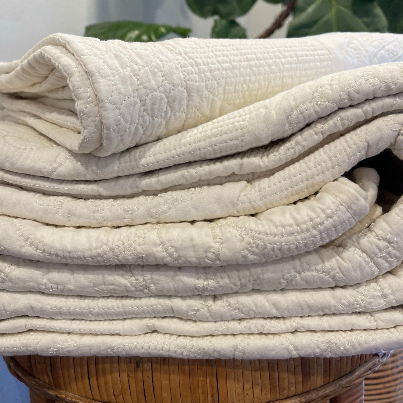 NEW Anthropologie White Queen Boho Damask Quilt Bedspread Blanket & Sham Set