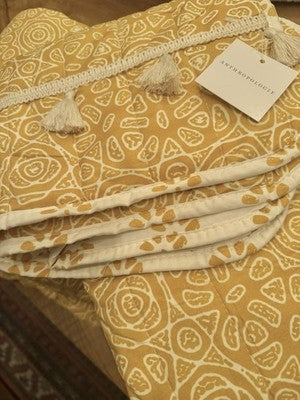 NEW Anthro Yellow Boho Reversible Tassel Queen / King Bedding Quilt & Sham Set