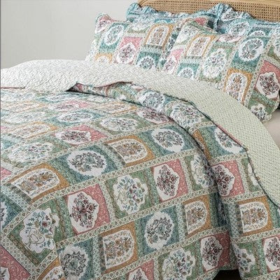 NEW Anthro Multicolor Patchwork Floral Boho Queen / King Bedding Quilt Sham Set