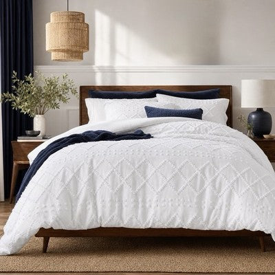 NEW Anthropologie White Queen / King Embroidered Tassel Bedspread Duvet Sham Set