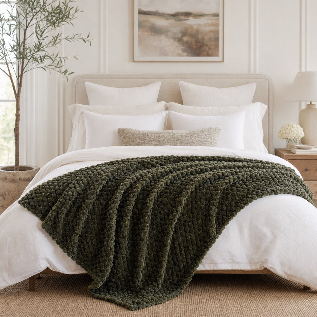 NEW West Elm Boho Dark Green Sherpa Ultra Soft Throw Blanket Bedding - 60" x 50"