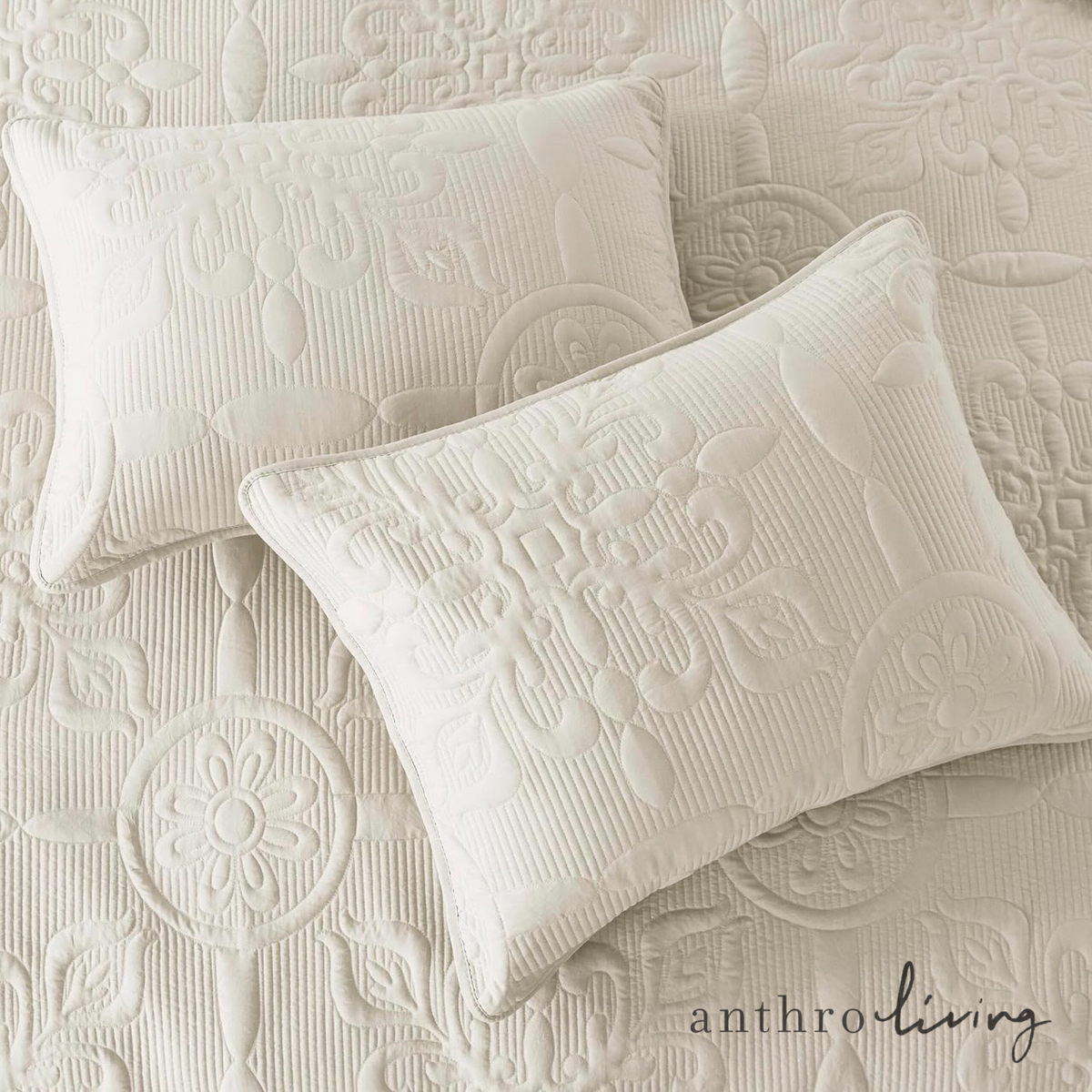 NEW Anthropologie White Cream Boho Jacquard Queen / King Bedding Quilt Sham Set