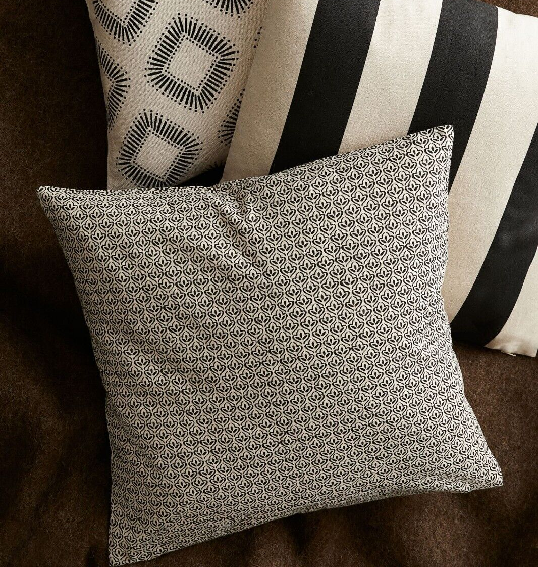 New West Elm Black & White Boho Geometric Throw Pillow Cover Case Sham 20" x 20"