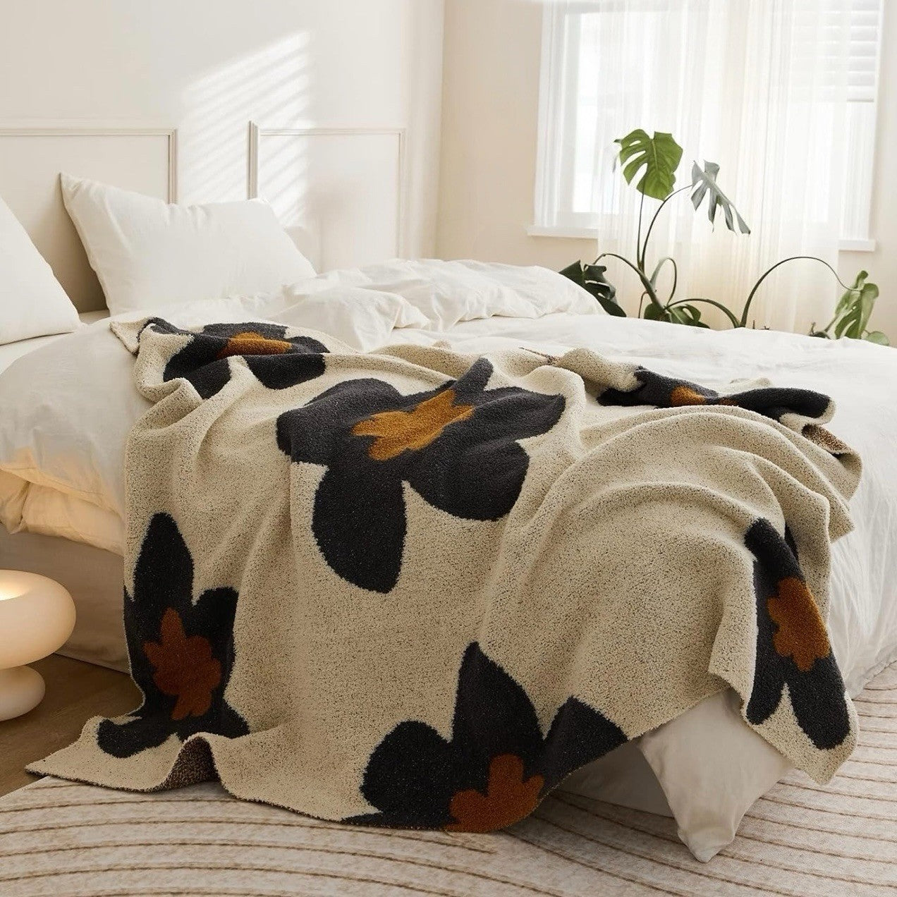 NEW Anthropologie Boho Large Flower Print Retro Throw Blanket Bedding 48" x 60"