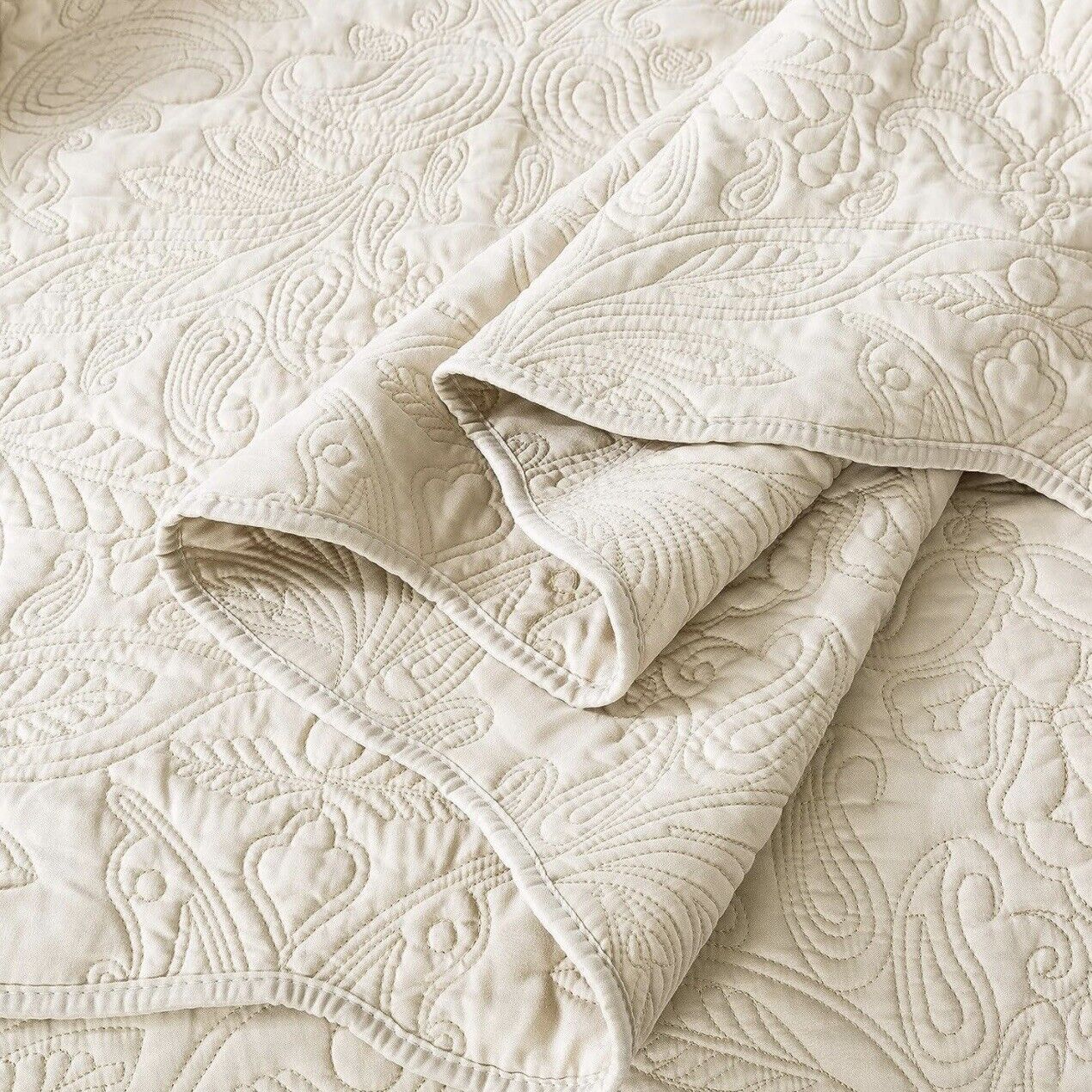 NEW Anthropologie White Cream Queen Reversible Quilt Bedspread Blanket Sham Set