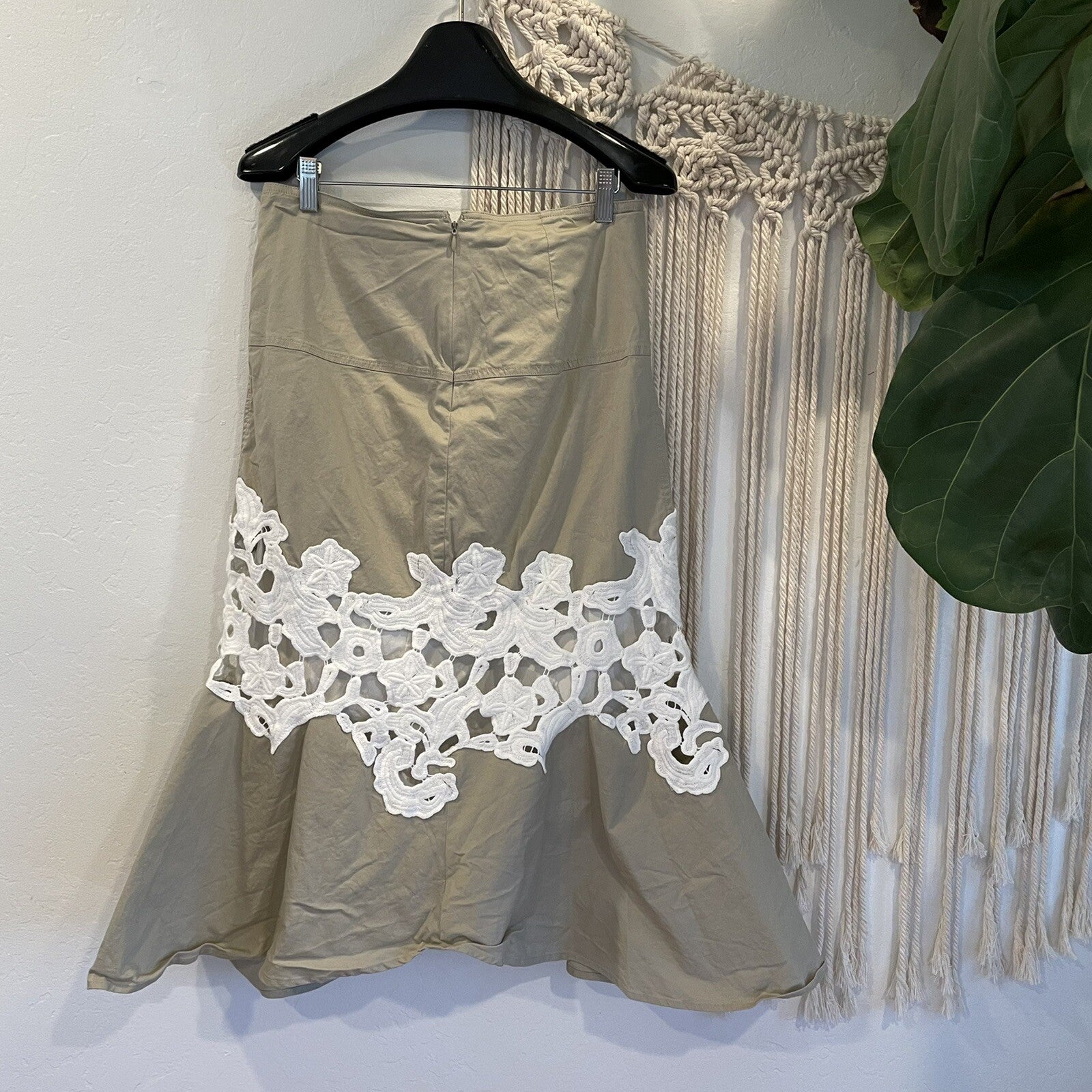 Derek Lam Khaki Floral Lace Khaki Applique Skirt - Size Medium / 8 | Retail $340