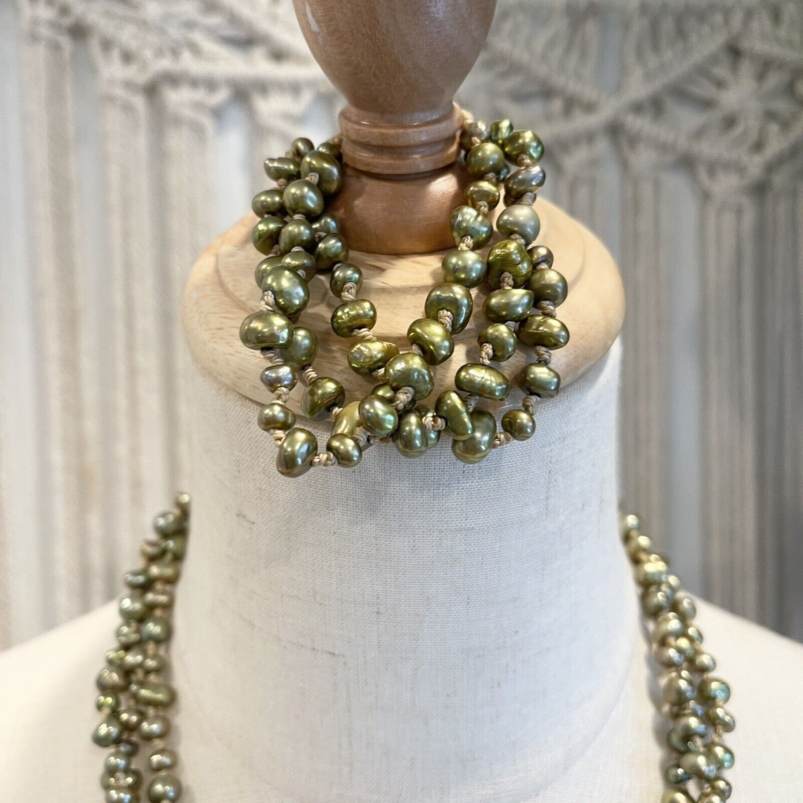 Vintage Green Pearl Ceramic Long Beaded Layered Necklace & Bracelet Jewelry Set