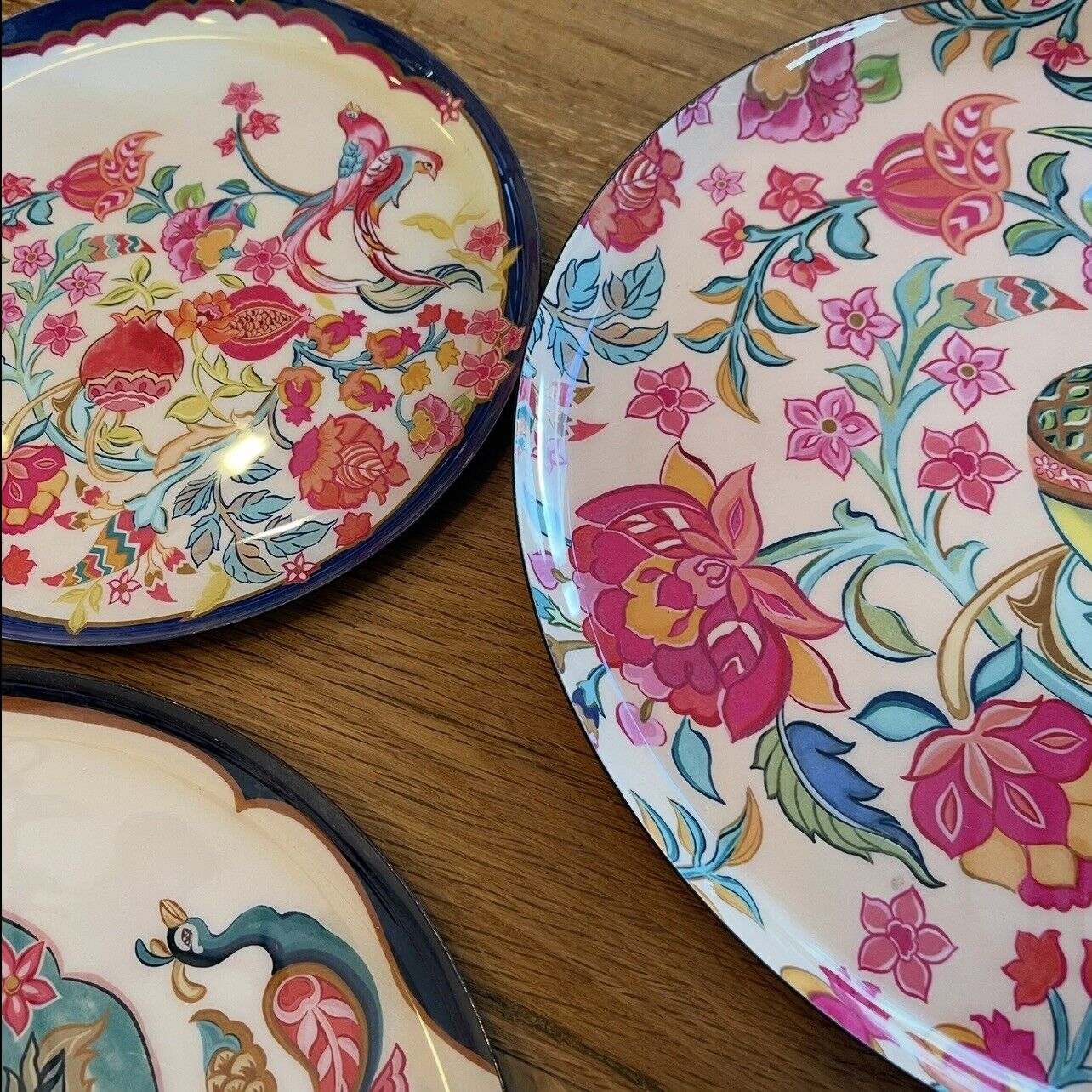 NEW Anthropologie XL Boho Metal Floral Wall Hanging Baskets Plates - Set of 5