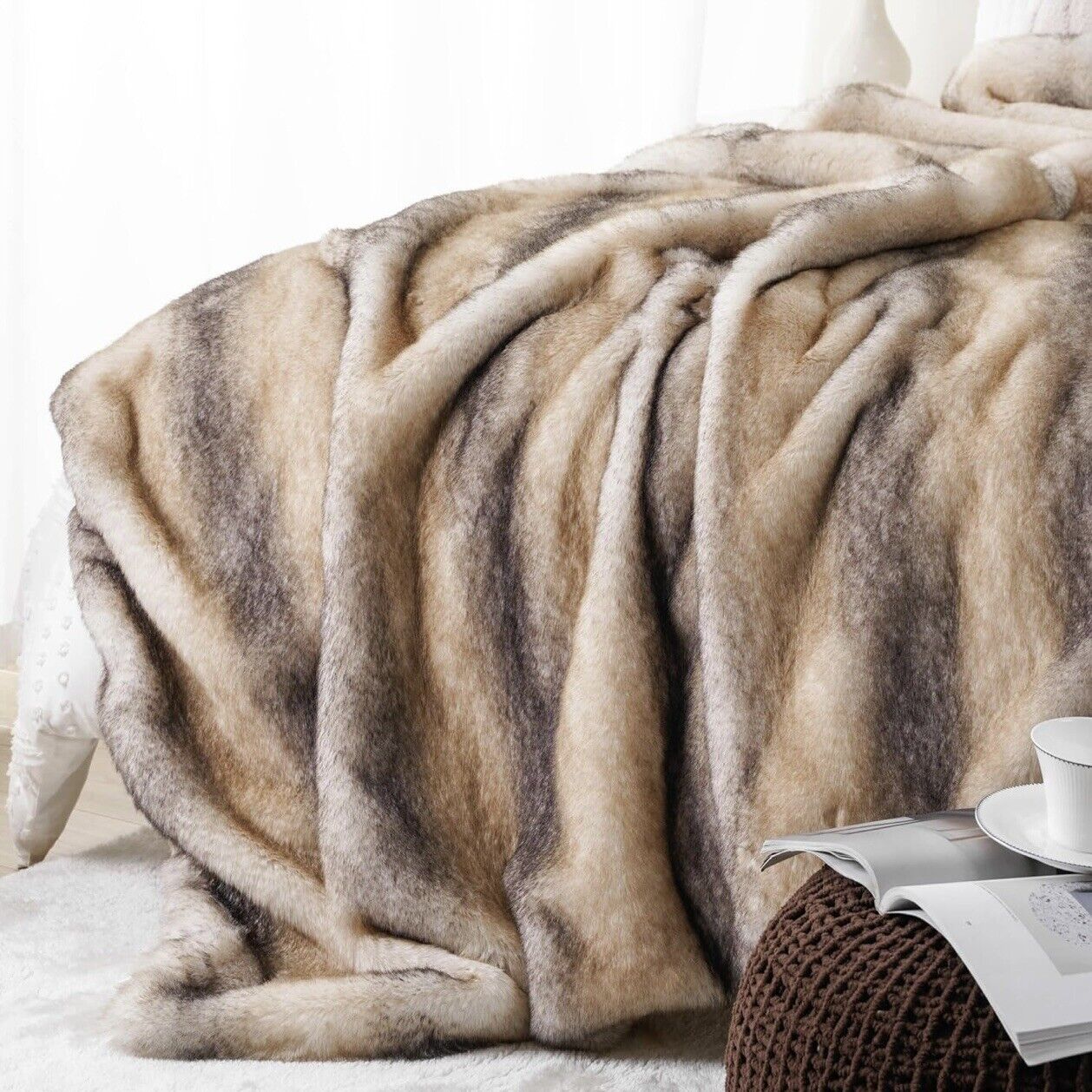 NEW West Elm Boho Brown Faux Fur Thick Mink Throw Blanket Bedding - 60" x 50"