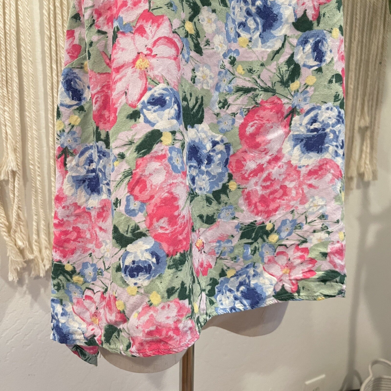 Anthropologie Neon Pink Floral Boho Trapeze Tank Top Shirt Blouse | Size Medium