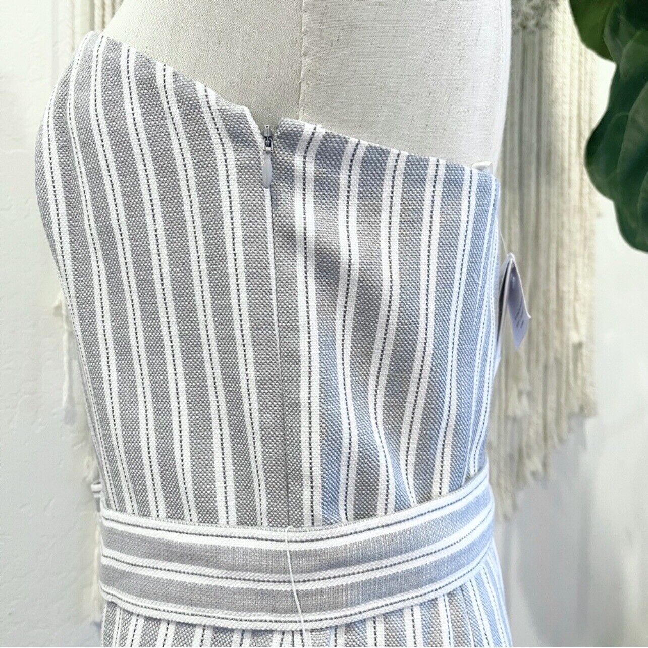 New $270 Club Monaco Blue & White Striped Linen Jumpsuit Romper Size 10 / Large