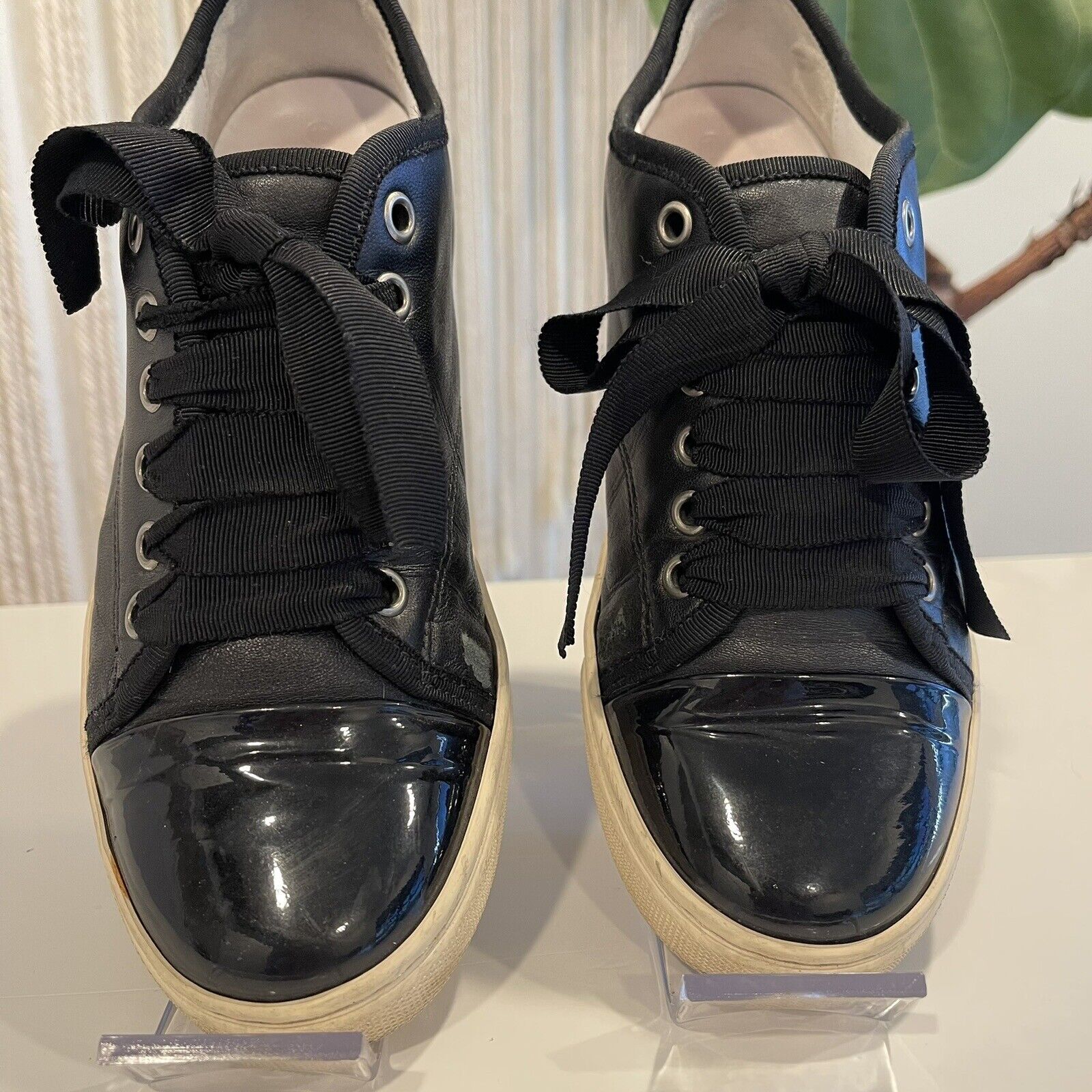 Lanvin Black Patent Leather Lace-up Fashion Sneakers Shoes Flats - Size 6 / 36