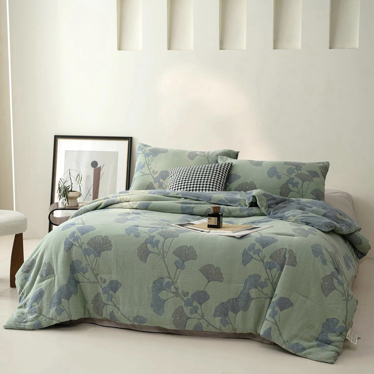 NEW Anthro Blue Green Floral Reversible King Size Bedspread Comforter & Sham Set