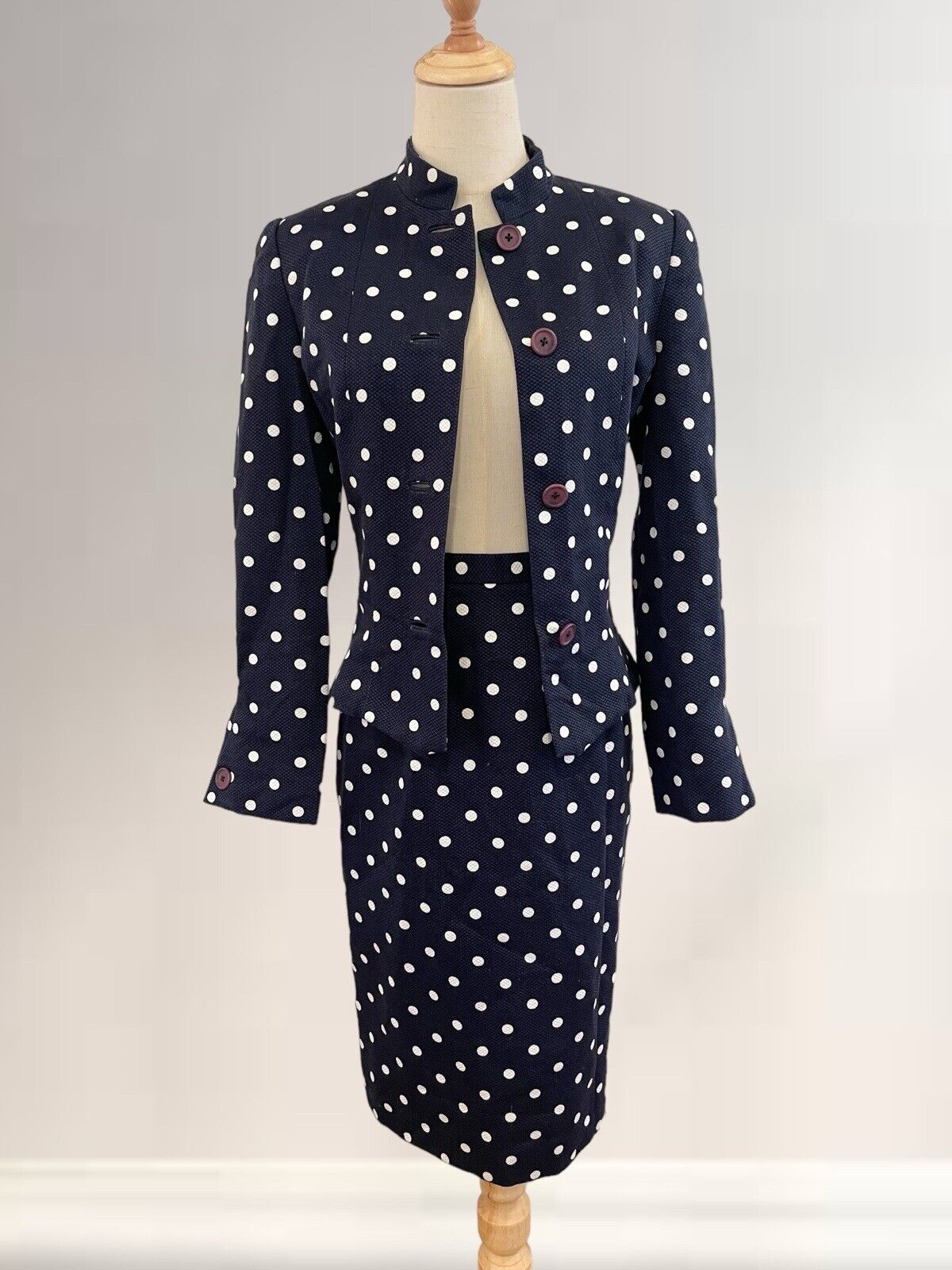 Vintage Carolina Herrera Navy Polka Dot Skirt Suit Blazer Jacket Set Size Small