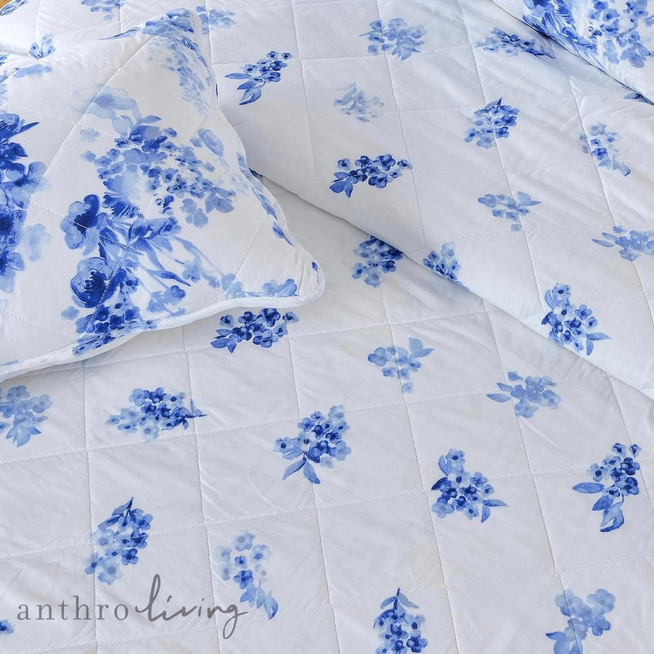 NEW Anthro Blue & White Boho Knit Floral Queen / King Bedding Quilt & Sham Set