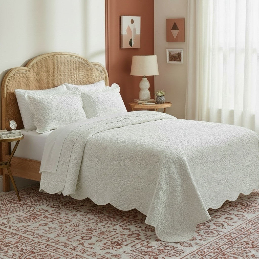 NEW Anthropologie White Cream King Reversible Quilt Bedspread Blanket Sham Set