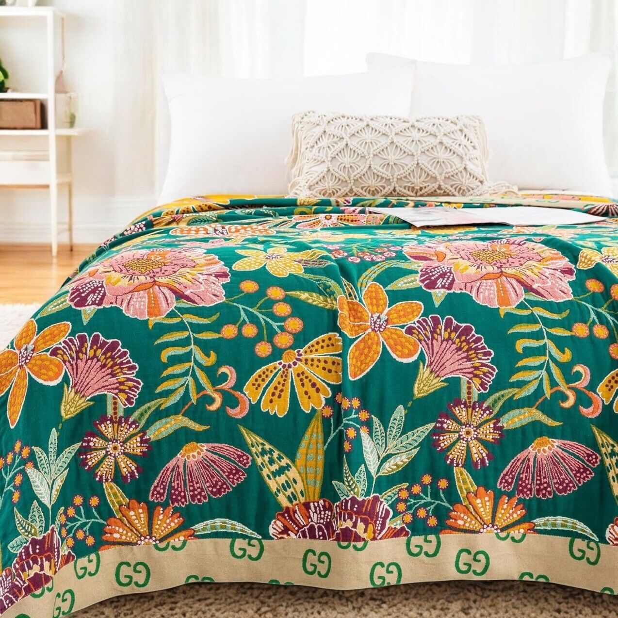 NEW Anthropologie Boho Floral Reversible Queen Blanket Bedspread Quilt 80" x 90"