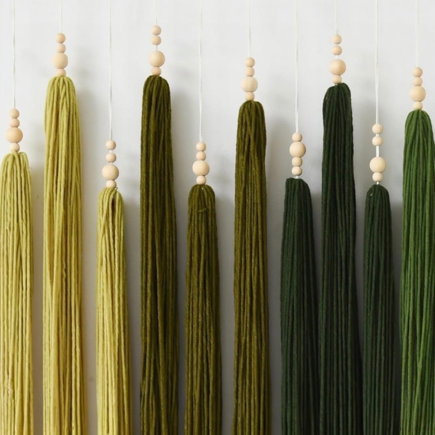 NEW Anthropologie XL Green Boho Tapestry Macrame Dyed Yarn Wall Hanging 40 x 45
