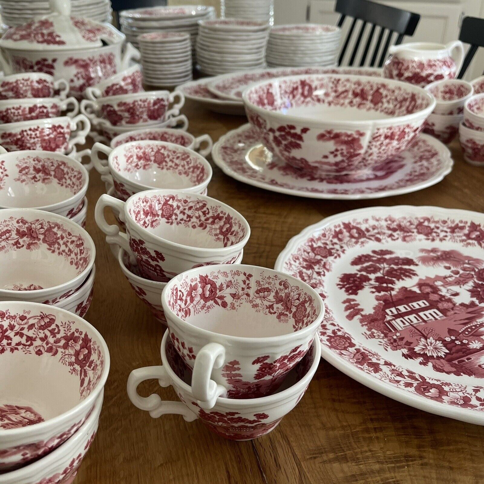 Vintage 178 Piece Nueva San Isidro Red & White China Dinnerware Serveware Set