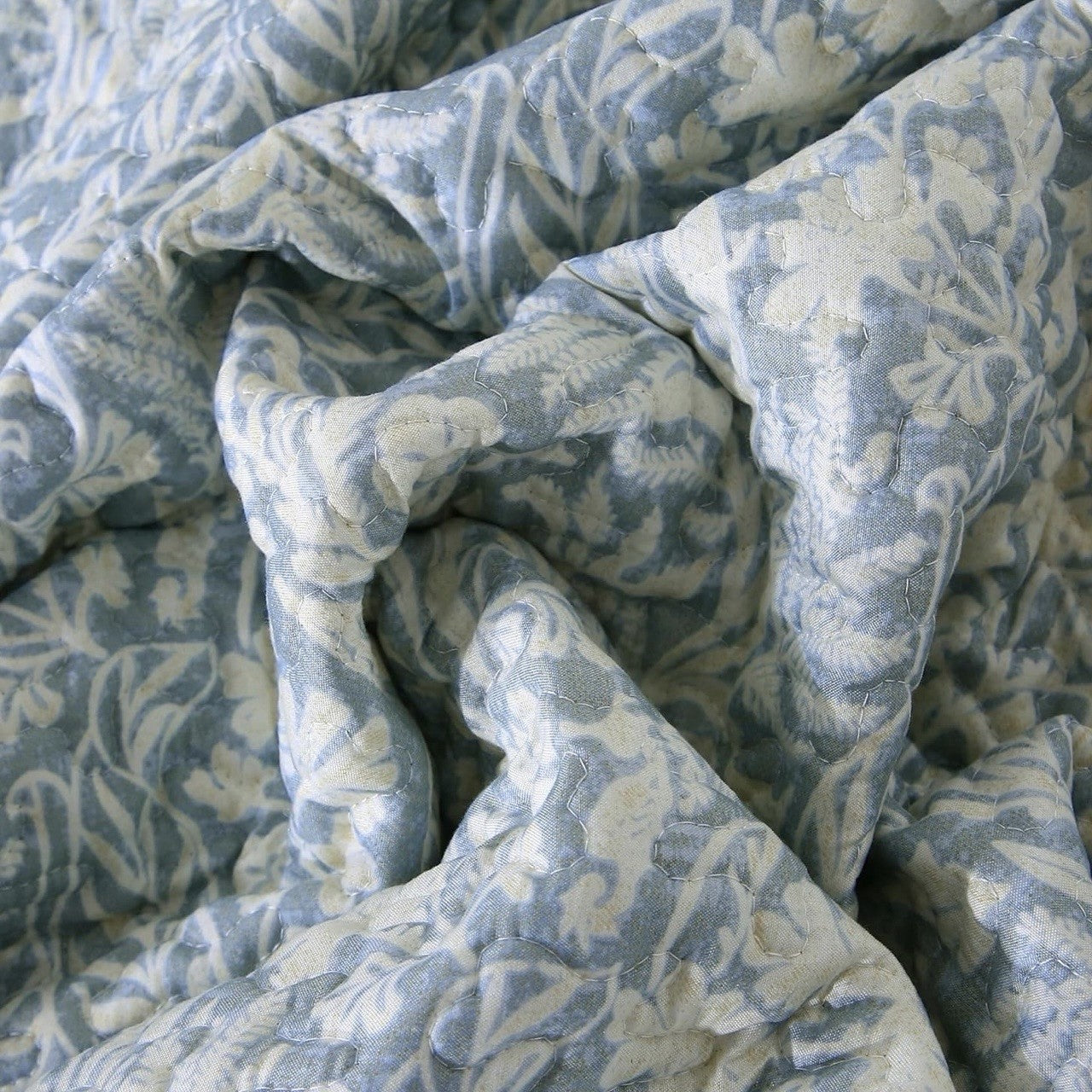 NEW West Elm Blue Botanical Boho Print Queen / King Bedding Quilt & Sham Set