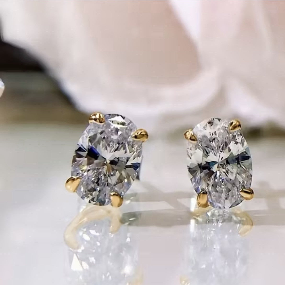 NEW Anthropologie Diamond & Gold Cubic Zirconia Stud Studs Earrings Jewelry