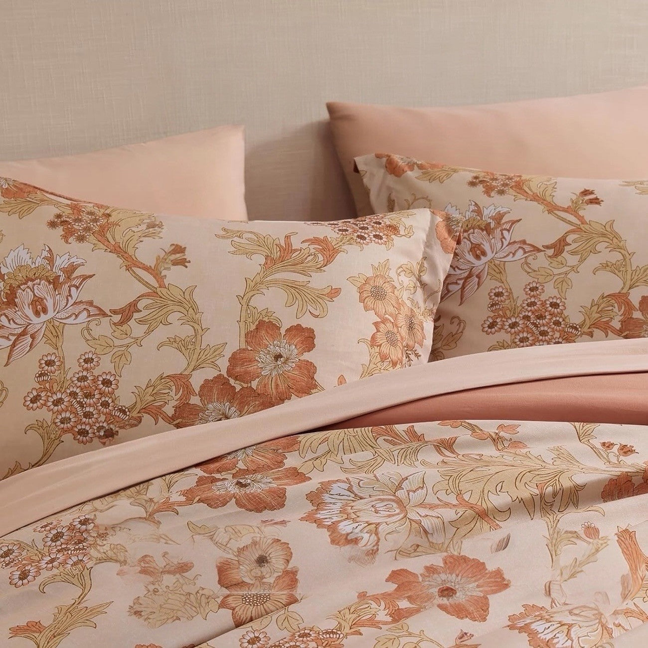 NEW Anthro 7 Piece Blush Floral Boho Queen / King Bedding Comforter & Sham Set