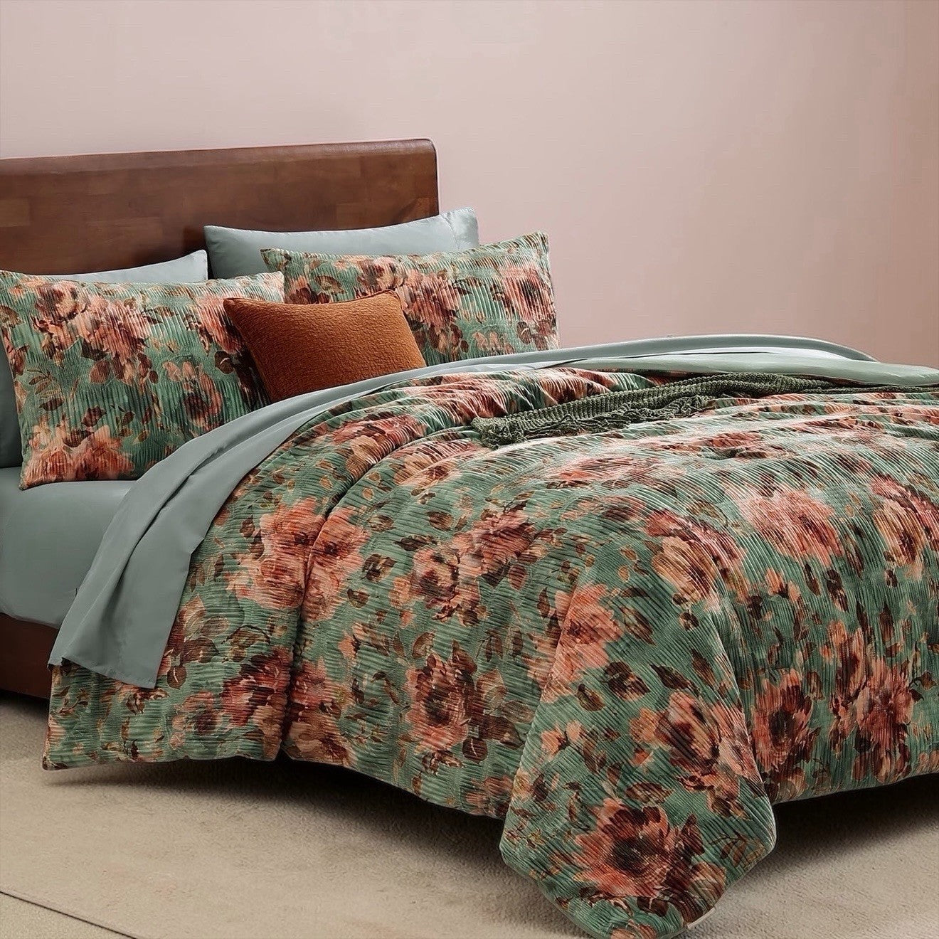 NEW Anthro 7 Piece Green Velvet Boho Queen / King Bedding Comforter & Sham Set