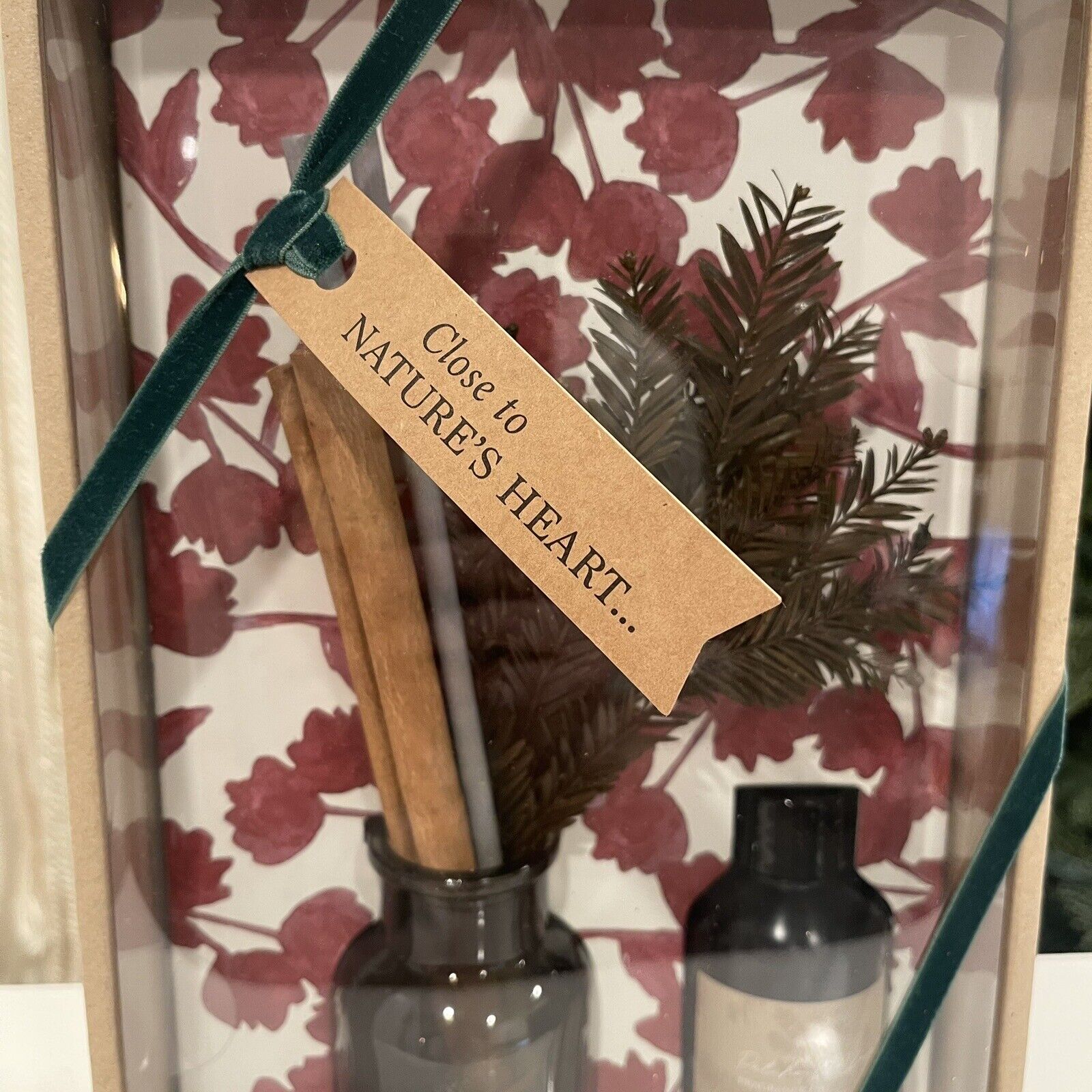 New Anthropologie Holiday Scented Oil Reed Diffuser Fragrance Vanilla Gift Set