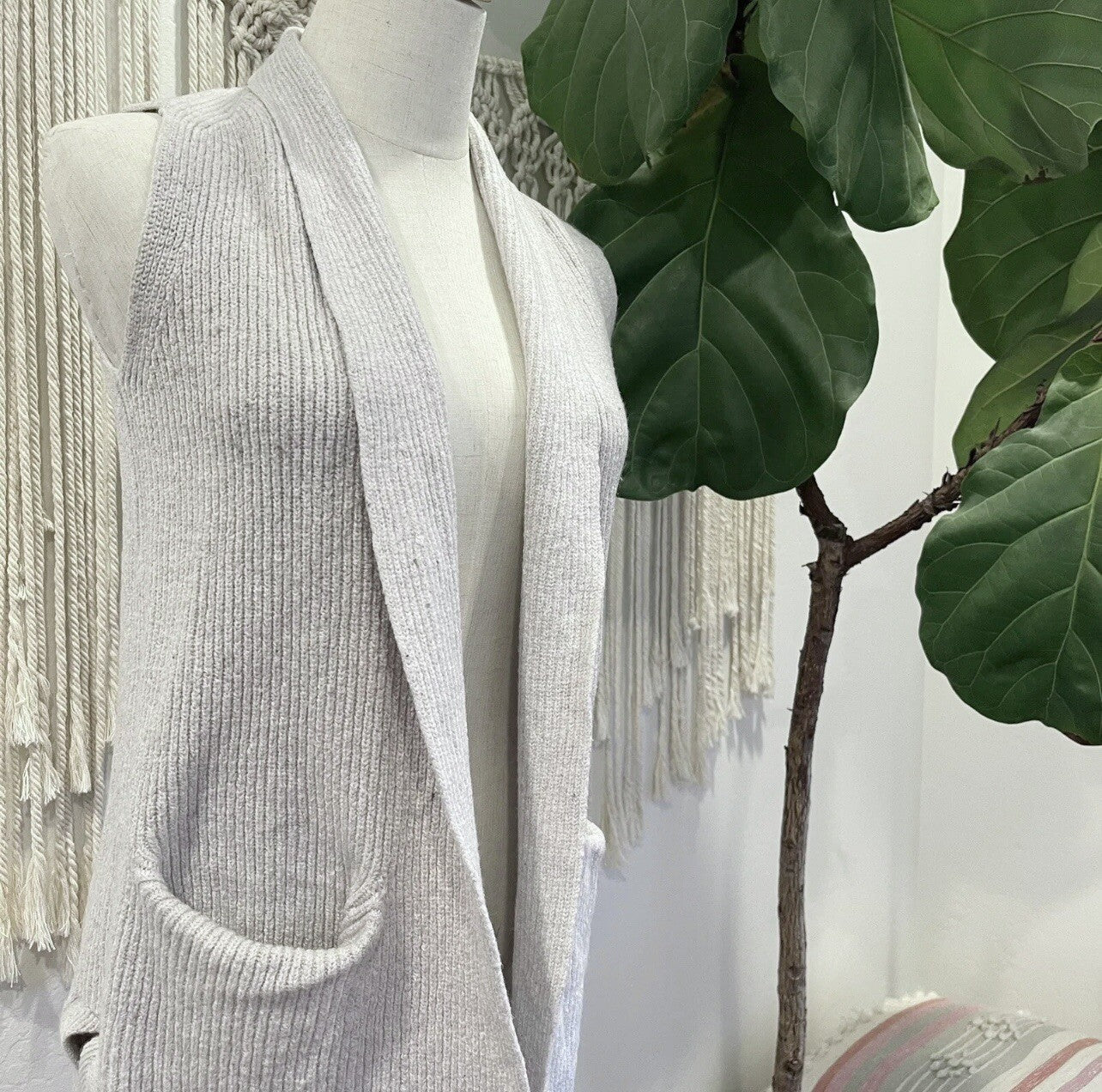 Wilfred Grey Wool Knit Sweater Vest Top Pockets Coat - Size Small (Worn Once)