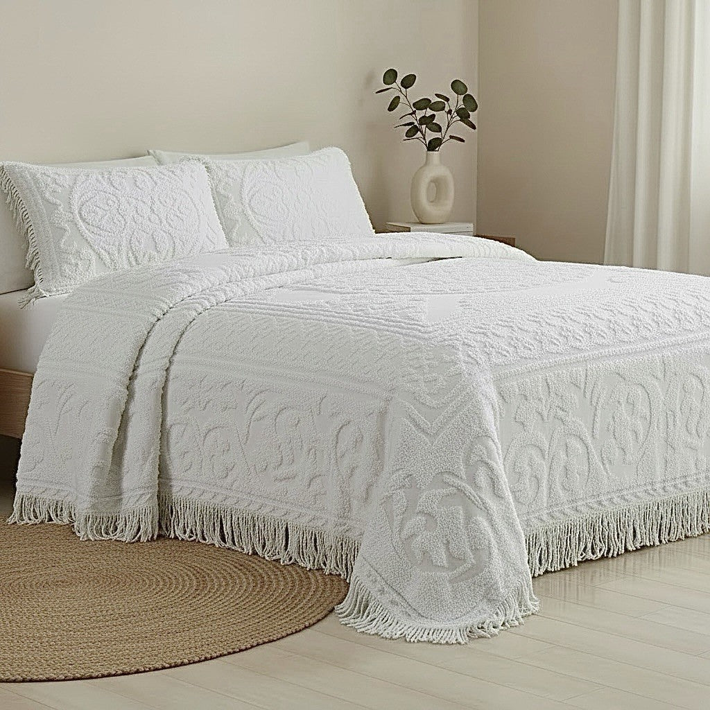 NEW Anthropologie White King Chenille Damask Quilt Bedspread Blanket & Sham Set